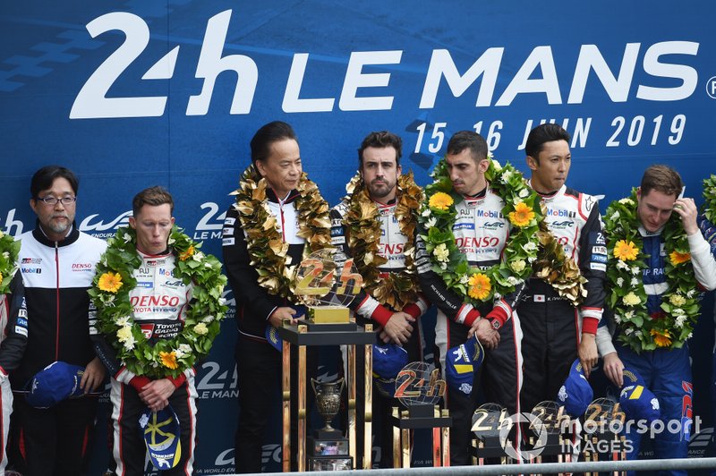 Winners #8 Toyota Gazoo Racing Toyota TS050: Sébastien Buemi, Kazuki Nakajima, Fernando Alonso