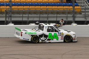  Ross Chastain, Niece Motorsports, Chevrolet Silverado TruNorth/Paul Jr. Designs checkered flag