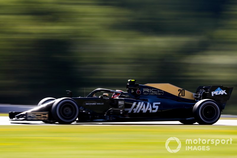 10: Kevin Magnussen, Haas F1 Team VF-19, 1'04.072 (punido em cinco posições no grid)