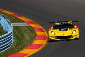 #4 Corvette Racing Corvette C7.R, GTLM: Oliver Gavin, Tommy Milner