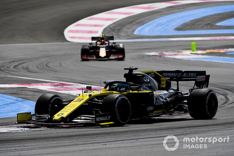 Daniel Ricciardo, Renault F1 Team R.S.19, Pierre Gasly, Red Bull Racing RB15