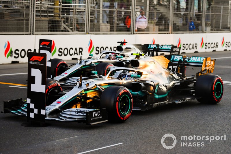 Valtteri Bottas, Mercedes AMG W10, Lewis Hamilton, Mercedes AMG F1 W10