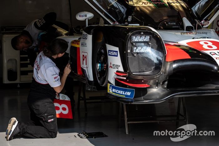 #8 Toyota Gazoo Racing Toyota TS050: Sebastien Buemi, Kazuki Nakajima, Fernando Alonso
