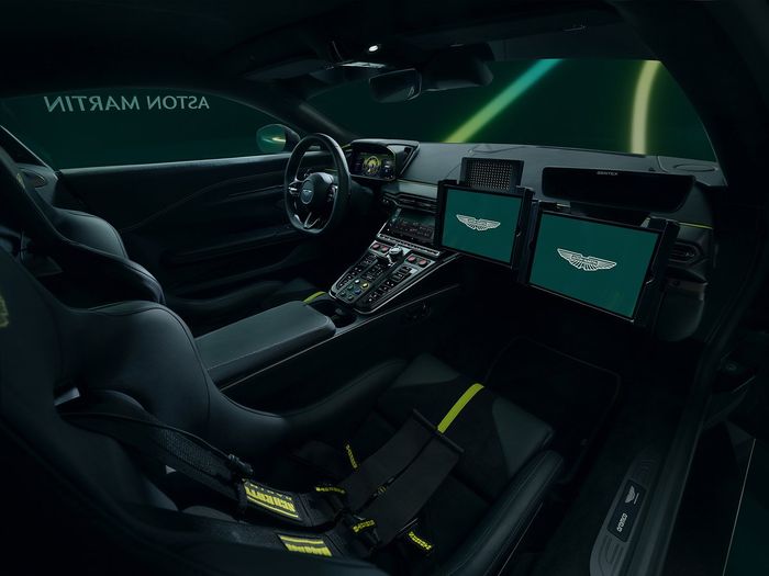 Aston Martin Vantage - Samochód bezpieczeństwa F1 2024