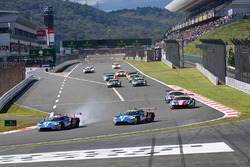 #67 Ford Chip Ganassi Racing Team UK Ford GT: Andy Priaulx, Harry Tincknell