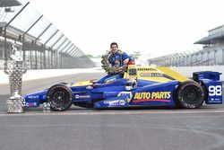 Ganador de la carrera Alexander Rossi, Herta - Andretti Autosport Honda