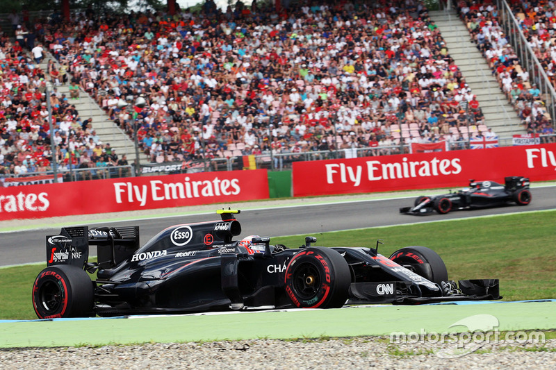 Jenson Button, McLaren MP4-31