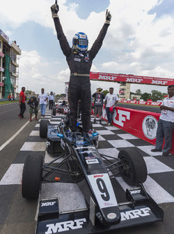 Race winner Vikash Anand