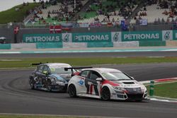 Roberto Colciago, Honda Civic TCR, Target Competition en Dusan Borkovic, Seat Leon, B3 Racing Team H