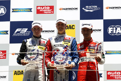 Rookie Podium: second place Joel Eriksson, Motopark Dallara F312 Volkswagen; Winner Ben Barnicoat,