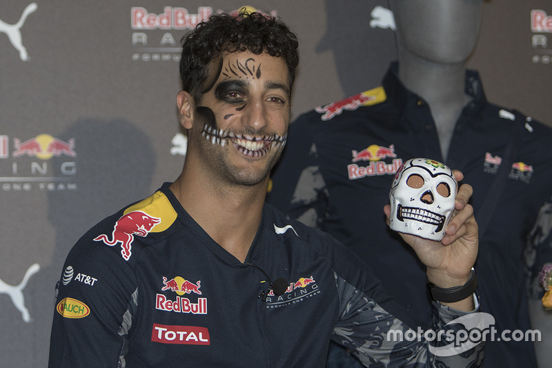 Даніель Ріккардо, Red Bull Racing, уособлював череп
