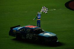 Sieger Aric Almirola, Biagi-DenBeste Racing, Ford