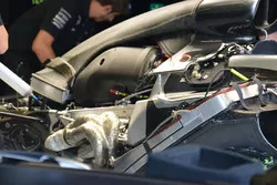 Mercedes, cover engine