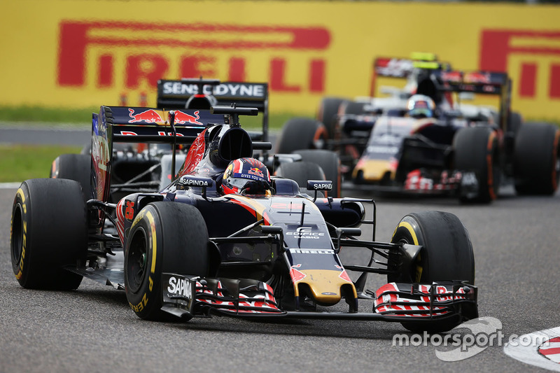2016 год. За рулем болида (STR11) по ходу гонки