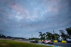 #23 Panis Barthez Competition Ligier JS P2 Nissan: Fabien Barthez, Timothé Buret, Paul-Loup Chatin, #33 Eurasia Motorsport Oreca 05 Nissan: Jun Jin Pu, Nick de Bruijn, Tristan Gommendy