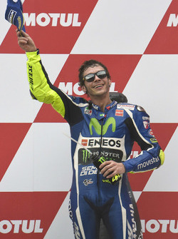 Podio: secondo, Valentino Rossi, Yamaha Factory Racing