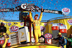 Sieger Kyle Busch, Joe Gibbs Racing Toyota
