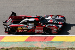 #8 Audi Sport Team Joest Audi R18 e-tron quattro: Lucas di Grassi, Loic Duval, Oliver Jarvis
