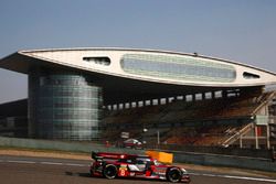 #8 Audi Sport Team Joest, Audi R18 e-tron quattro: Lucas di Grassi, Loic Duval, Oliver Jarvis