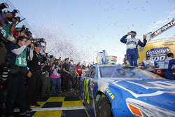 Race winner Jimmie Johnson, Hendrick Motorsports Chevrolet