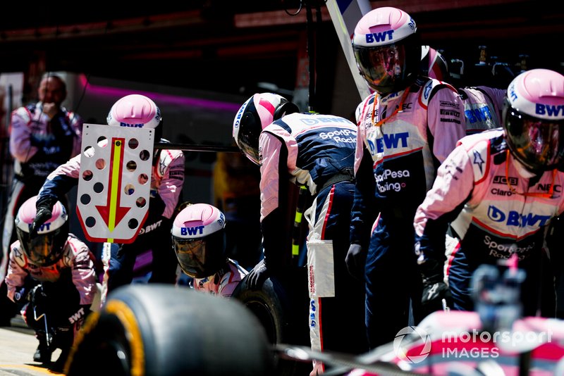 Racing Point berlatih pit stop