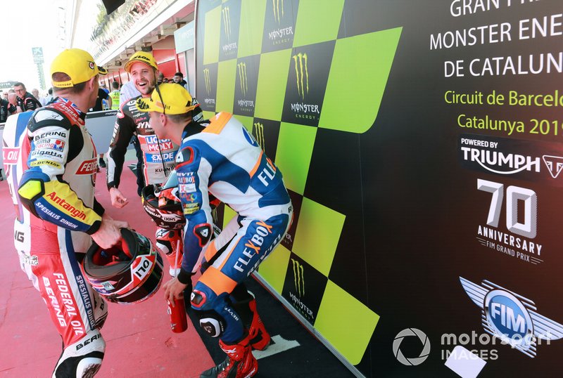 Polesitter Augusto Fernandez, 2. Tom Lüthi, 3. Sam Lowes