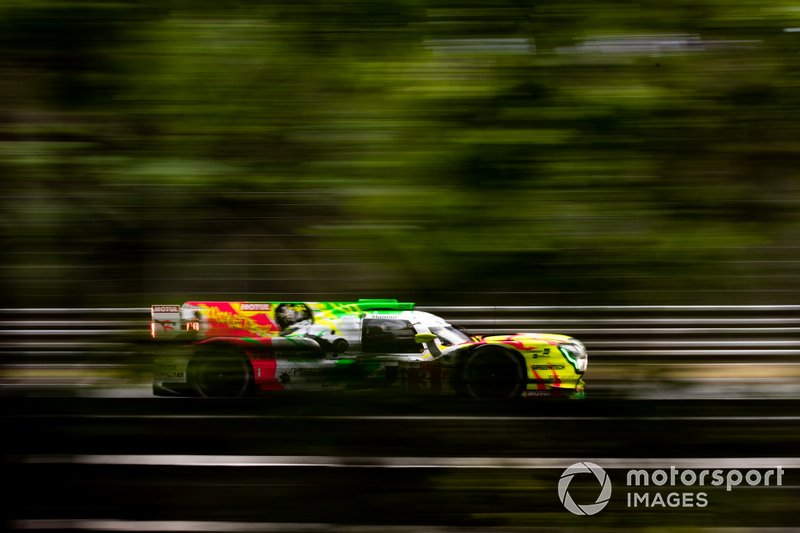 #3 Rebellion Racing, Rebellion R13-Gibson: Thomas Laurent, Gustavo Menezes, Nathanel Berthon