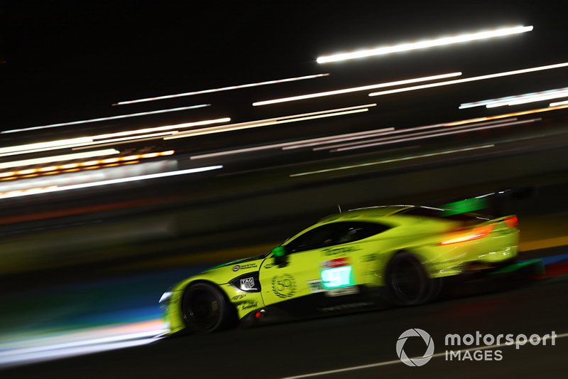 #97 Aston Martin Racing Aston Martin Vantage AMR: Alex Lynn, Maxime Martin, Jonathan Adam