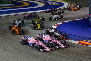 Esteban Ocon, Racing Point Force India VJM11, Sergio Perez, Racing Point Force India VJM11 and Romain Grosjean, Haas F1 Team VF-18