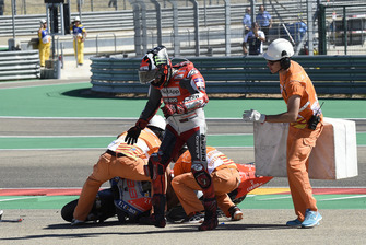 Jorge Lorenzo, Ducati Team crash kort na de start