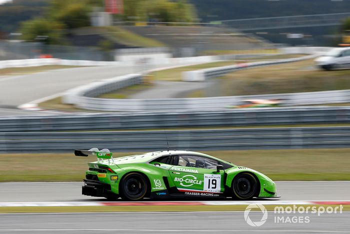 #19 GRT Grasser Racing Team Lamborghini Huracan GT3: Ezequiel Perez Companc, Andrea Caldarelli