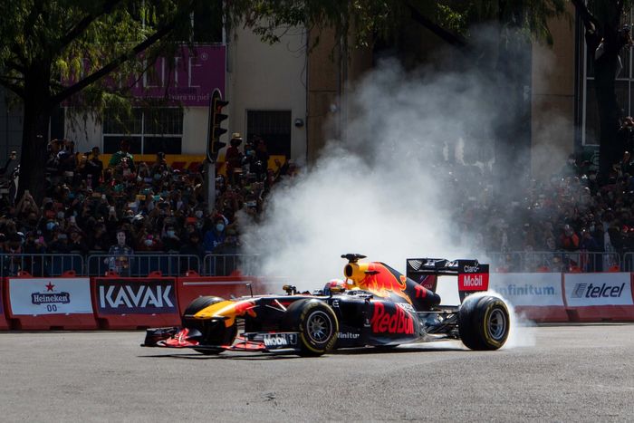 Sergio Pérez. Red Bull ShowRun CDMX