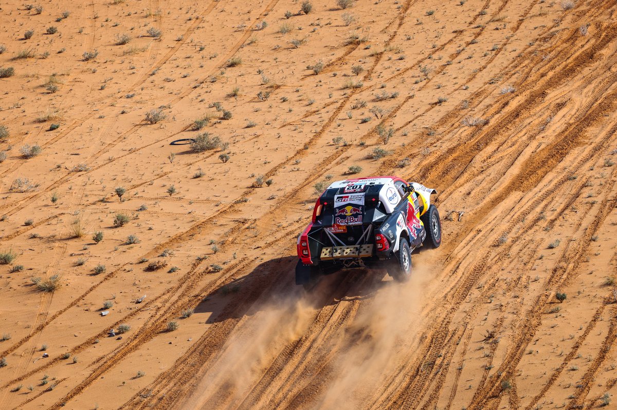 #201 Toyota Gazoo Racing Toyota: Nasser Al-Attiyah, Matthieu Baumel