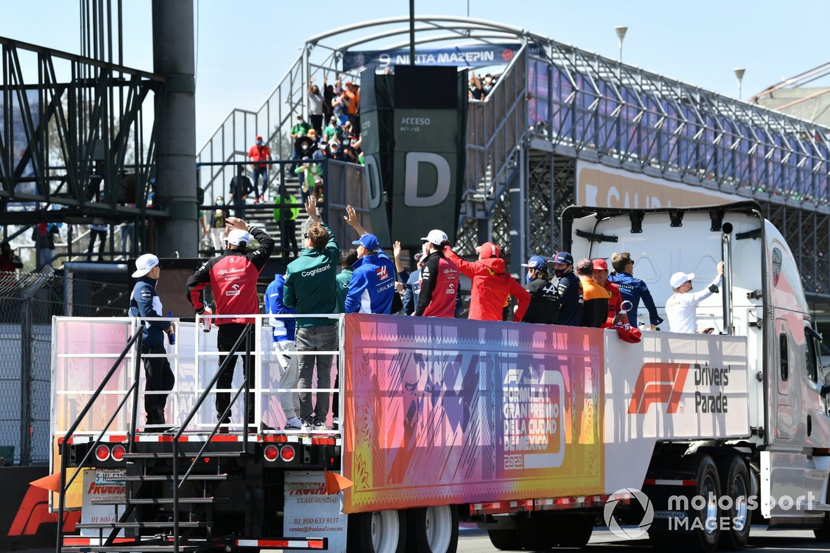 The drivers parade