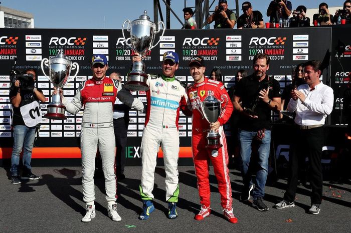 Ganador, Benito Guerra celebra con Loic Duval y Sebastian Vettel
