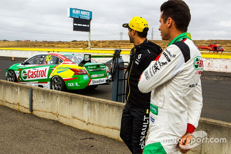 Rick Kelly, Kelly Racing, Daniel Ricciardo, Renault F1 Team