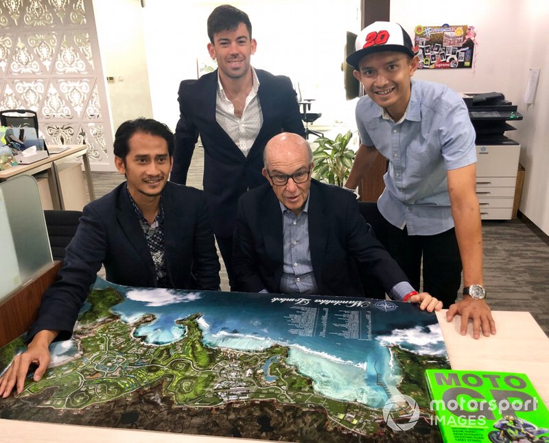 Moto2 rider Dimas Ekky Pratama with Dorna CEO Carmelo Ezpeleta