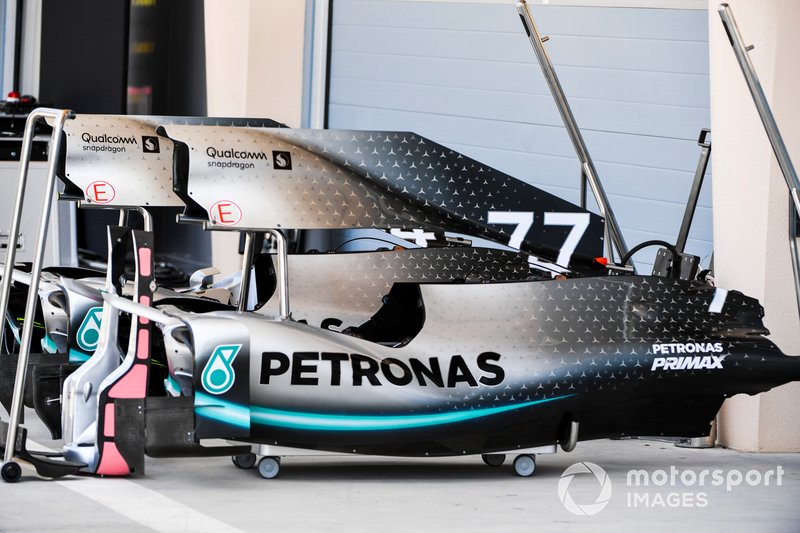 Le capot moteur de la Mercedes AMG F1 W10