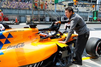 Carlos Sainz Jr., McLaren MCL34