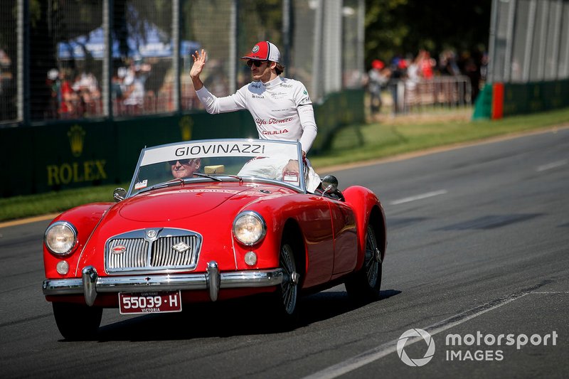Antonio Giovinazzi, Alfa Romeo Racing, durante la drivers parade