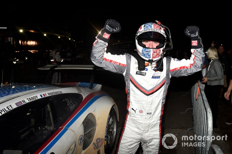 Winner #911 Porsche GT Team Porsche 911 RSR: Nick Tandy