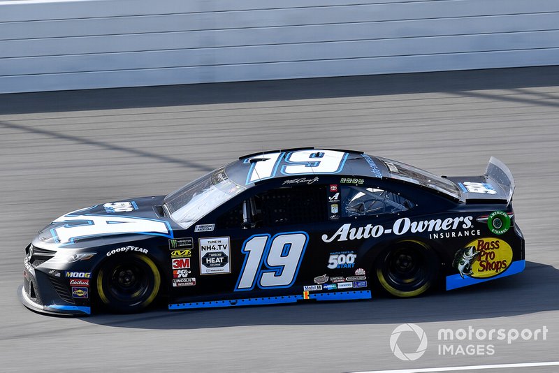 Auto-Owners Insurance / Truex 500th Start