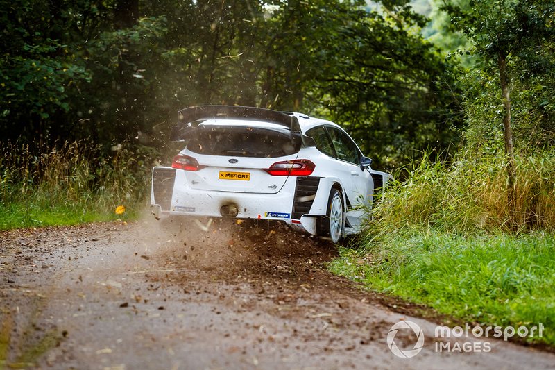 Валттери Боттас за рулем Ford Fiesta WRC