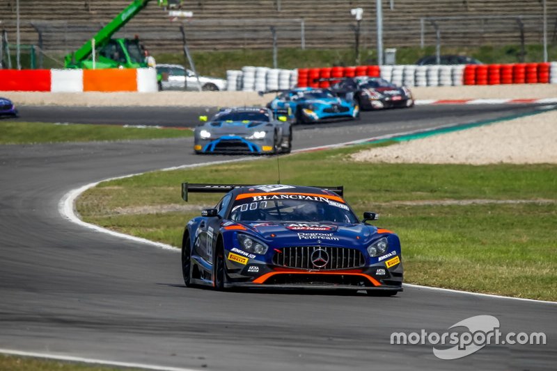 #89 Akka ASP Team Mercedes-AMG GT3: Nico Bastian, Thomas Neubauer