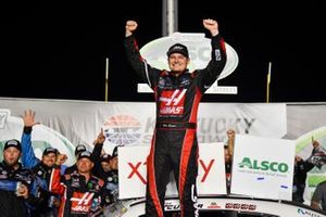 Race Winner Cole Custer, Stewart-Haas Racing, Ford Mustang Haas Automation