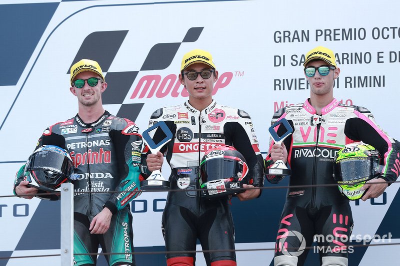 Podio: il vincitore della gara Tatsuki Suzuki, SIC58 Squadra Corse, secondo classificato John McPhee, SIC Racing Team, terzo classificato Tony Arbolino, Team O