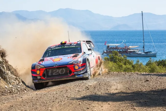 Thierry Neuville, Nicolas Gilsoul, Hyundai Motorsport Hyundai i20 Coupe WRC