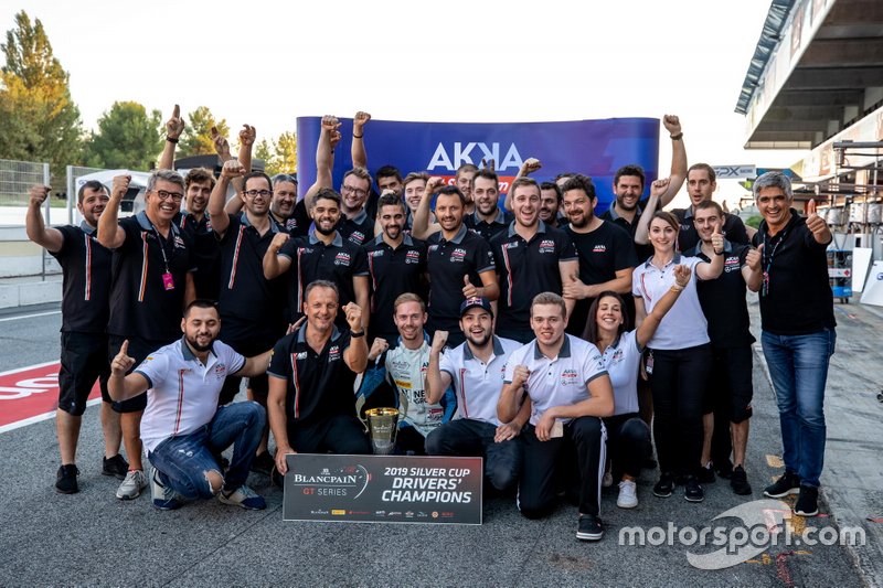 #90 Akka ASP Team Mercedes-AMG GT3: Timur Bogulavskiy, Felipe Fraga, Nico Bastian with the team