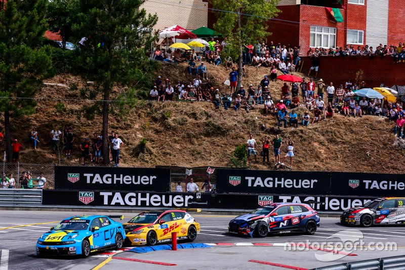Andy Priaulx, Cyan Performance Lynk & Co 03 TCR, Aurélien Panis, Comtoyou DHL Team CUPRA Racing CUPRA TCR, Norbert Michelisz, BRC Hyundai N Squadra Corse Hyundai i30 N TCR