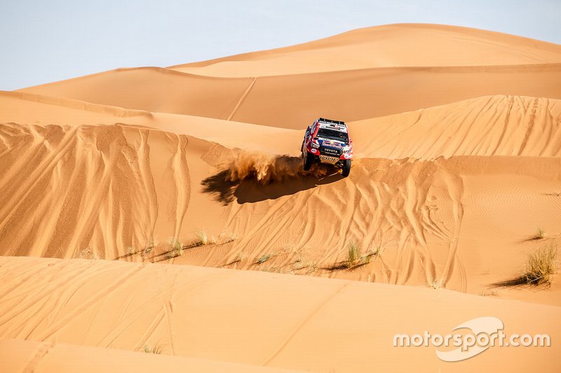 #300 Toyota Gazoo Racing Toyota Hilux: Nasser Al-Attiyah, Matthieu Baumel